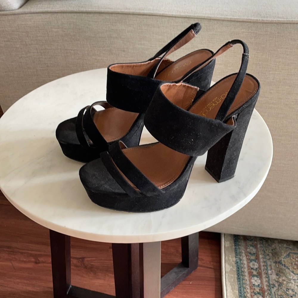 Black Velvet Platform Sling Back Heel Size 6